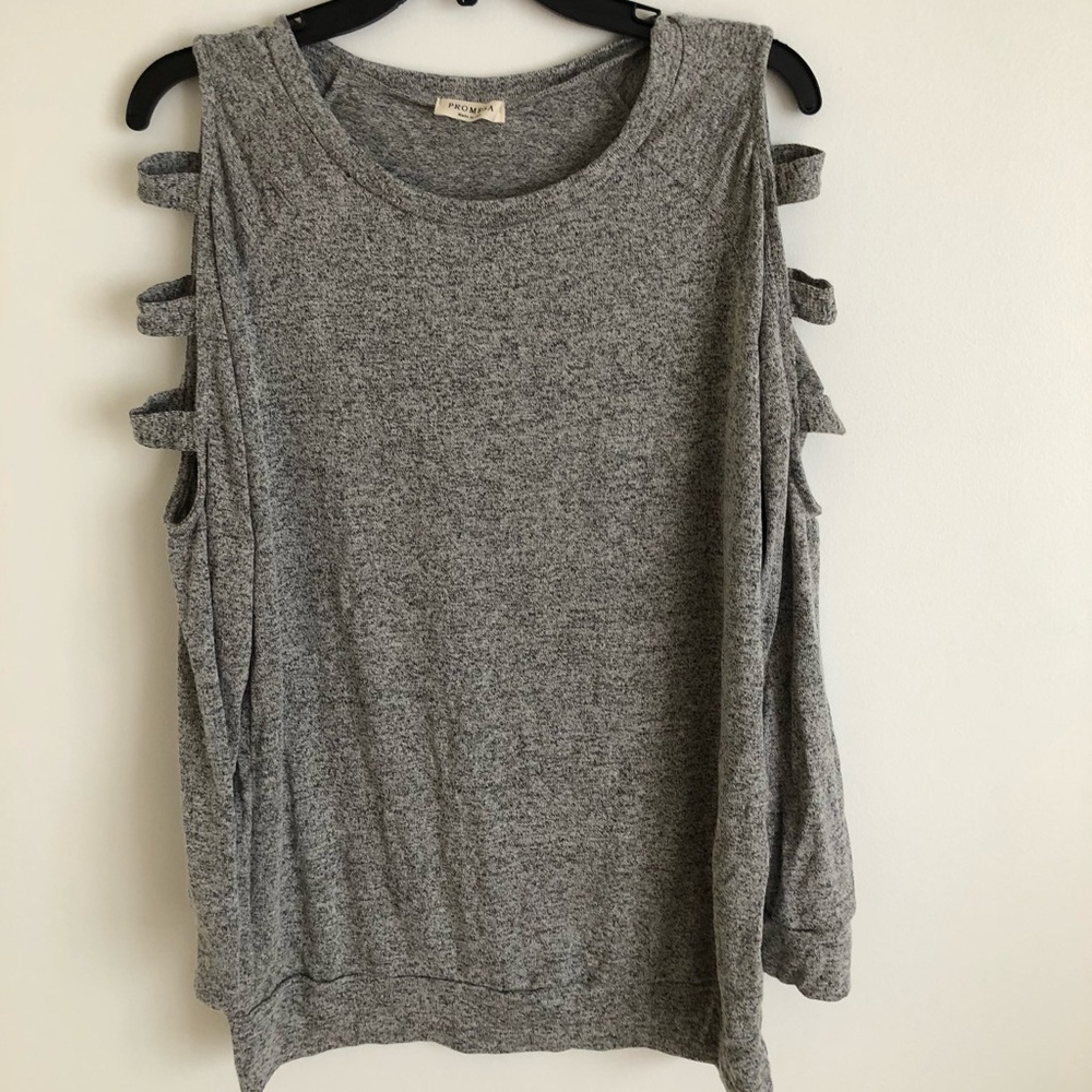 Gray cold shoulder sweater M/L
